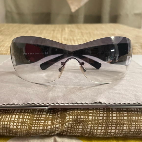 Prada Black Wave Wraparound Rimless Vintage Sunglasses - Picture 7 of 16